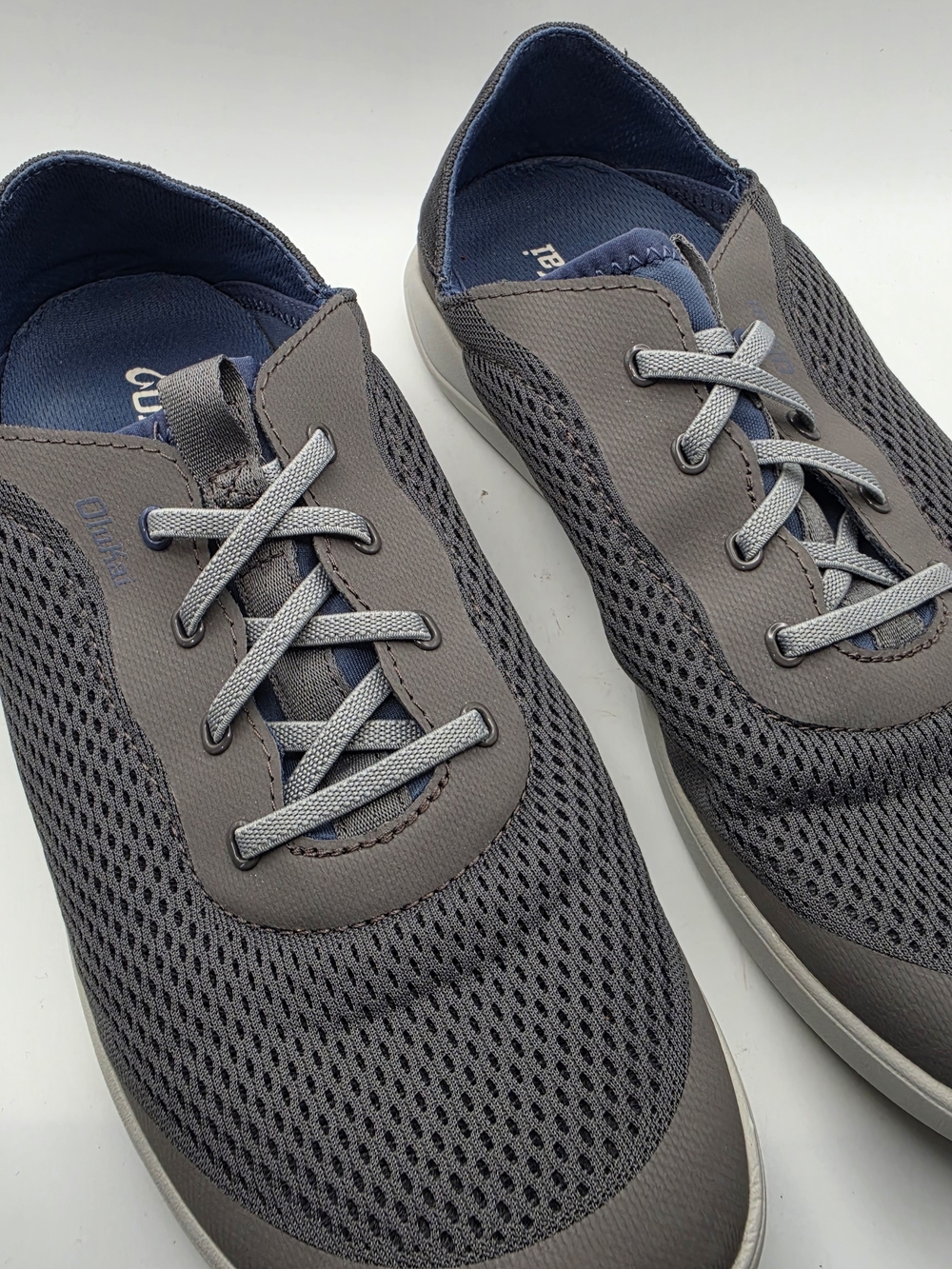 OluKai Moku Pae Mens Size 10 Gray Mesh Boat Shoes Slip-on Casual